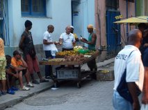 CALLE EN LA HABANA VIEJA
