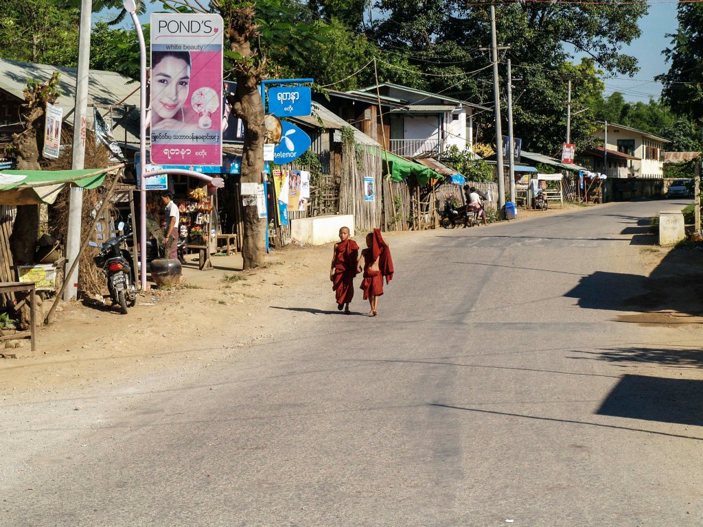 Impresiones personales de un pasado viaje a Birmania y comentarios sobre su situación actual.